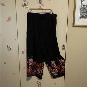 JM Collection Black Floral Wide Leg Pants